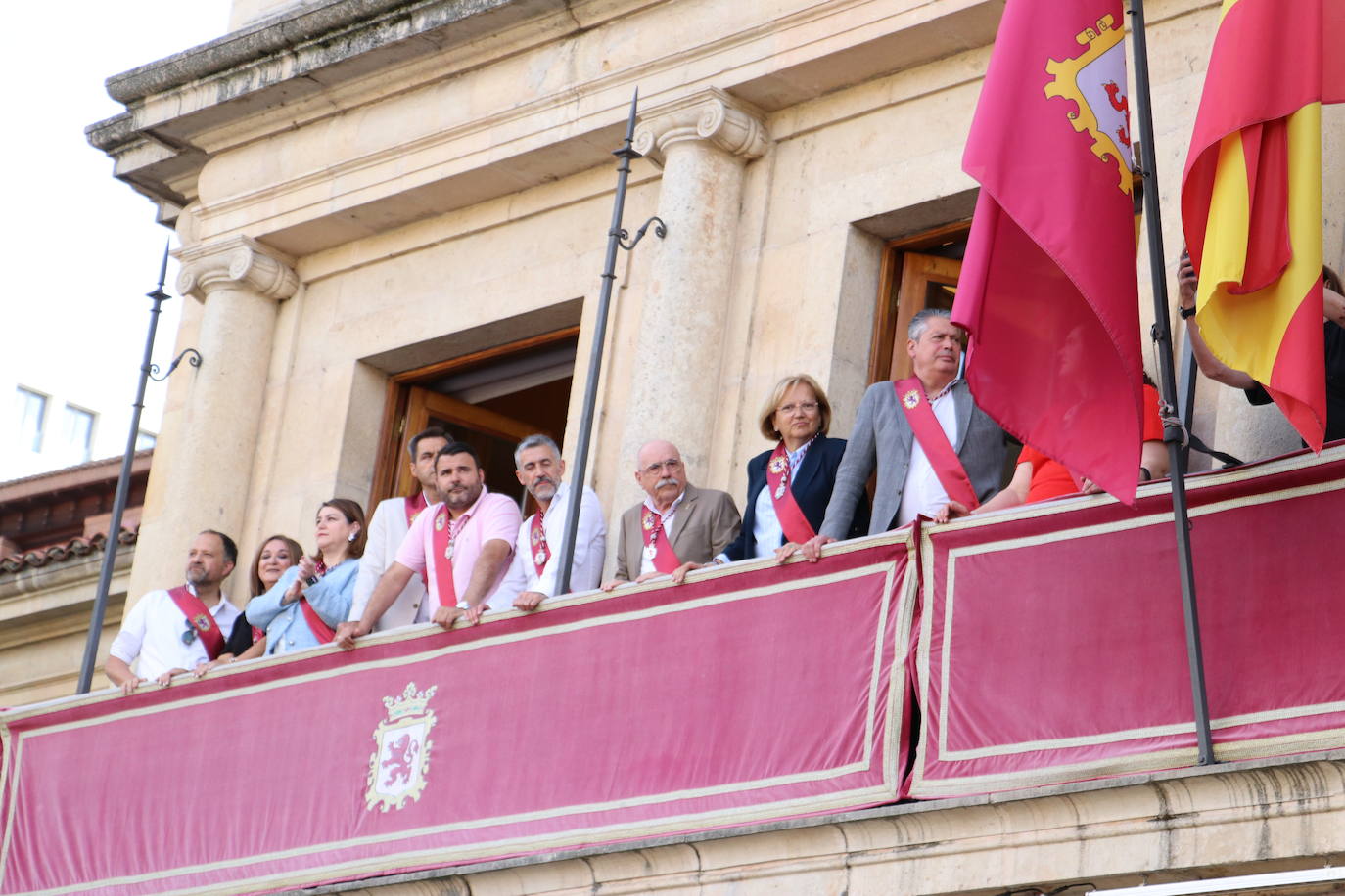 La Cultural de Baloncesto da el pregón de las fiestas de León