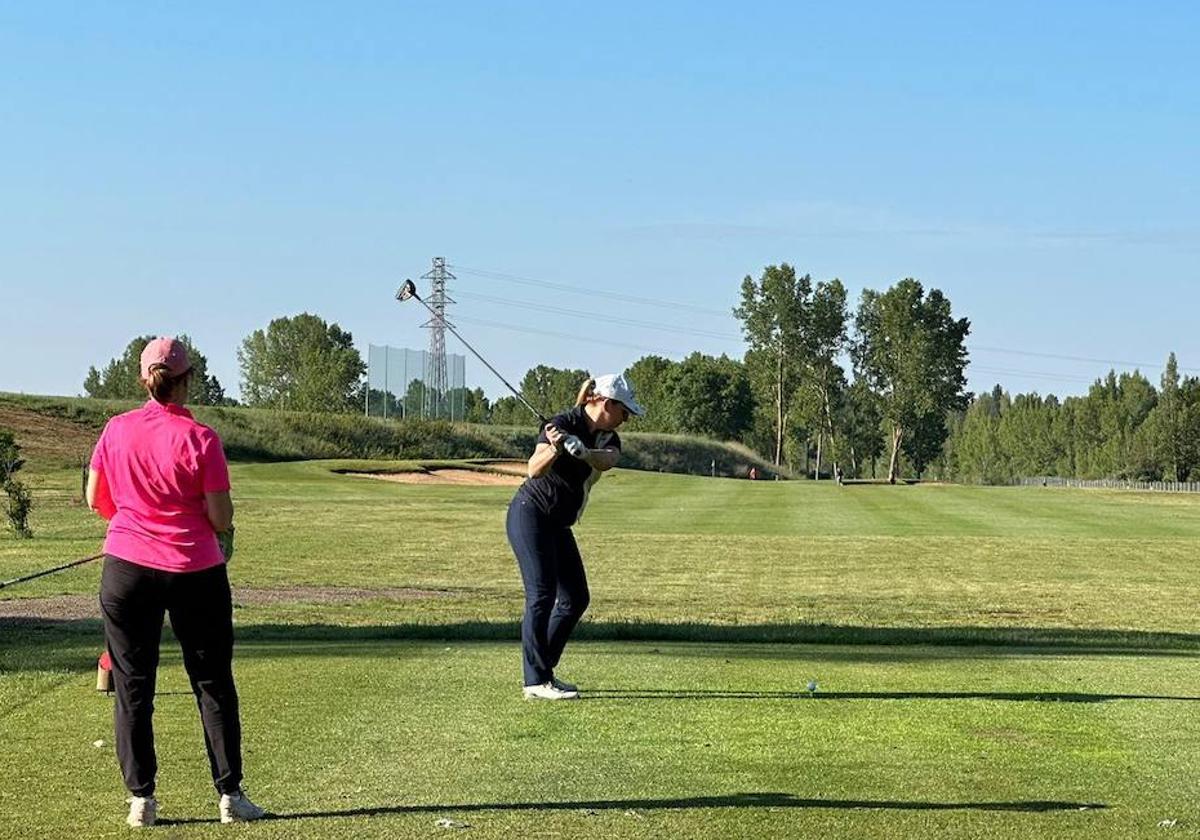 Imagenes del III Torneo de Golf de Leonoticias