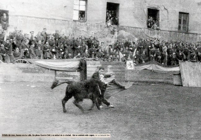 Plaza improvisada de toros en General Lafuente.