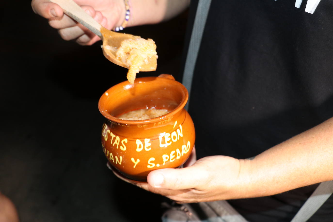 La Plaza Mayor se llena de sopas de ajo