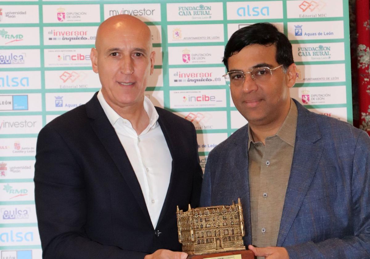 Imagen principal - El sueño leonés no pudo ser: Anand se proclama por décima vez campeón en León