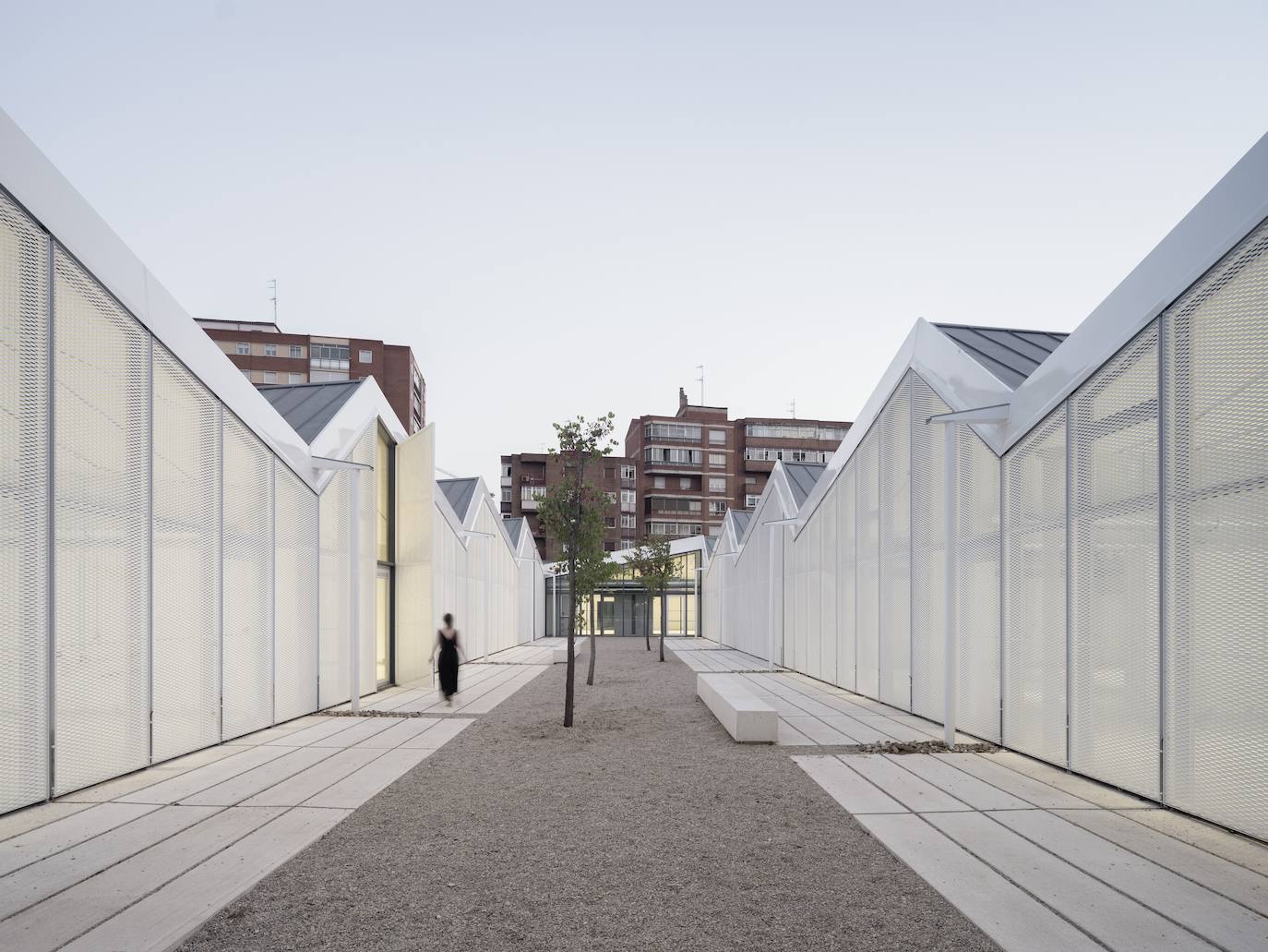 Escuela de Arte de Valladolid obra de Primitivo, Ara y Noa González. Accésit