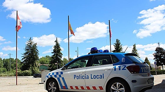 Buscan a un conductor que se dio a la fuga y abandonó el coche en Trobajo del Camino