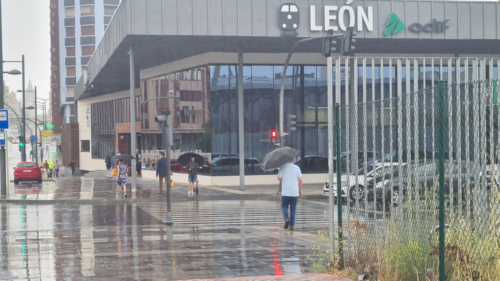 La lluvia sorprende de nuevo a los leoneses en pleno mes de julio