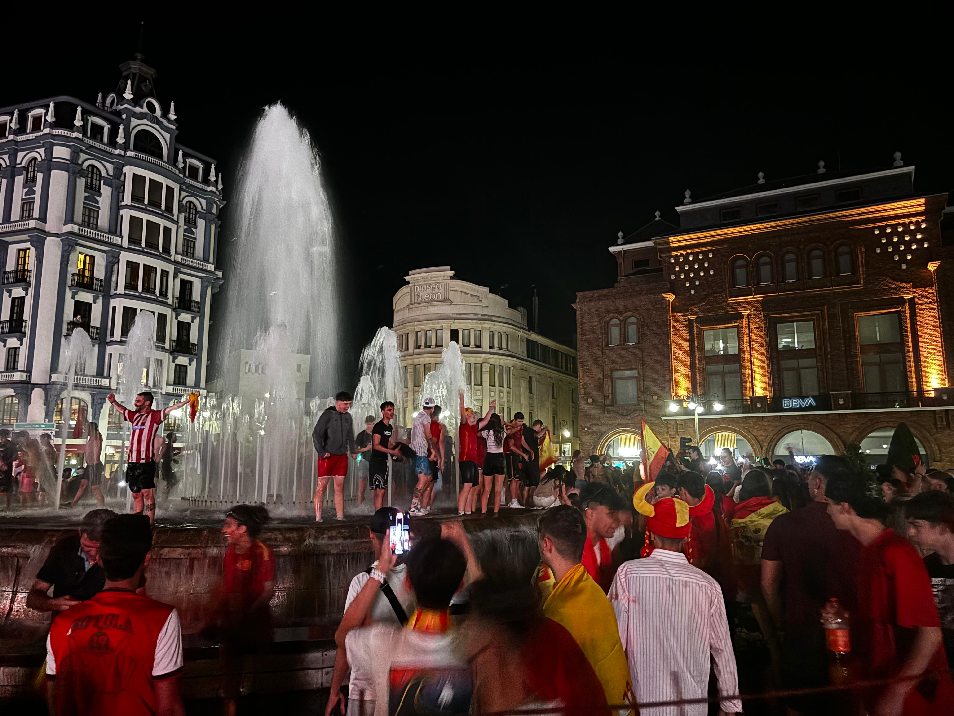 Las mejores imágenes de la celebración de la victoria en León