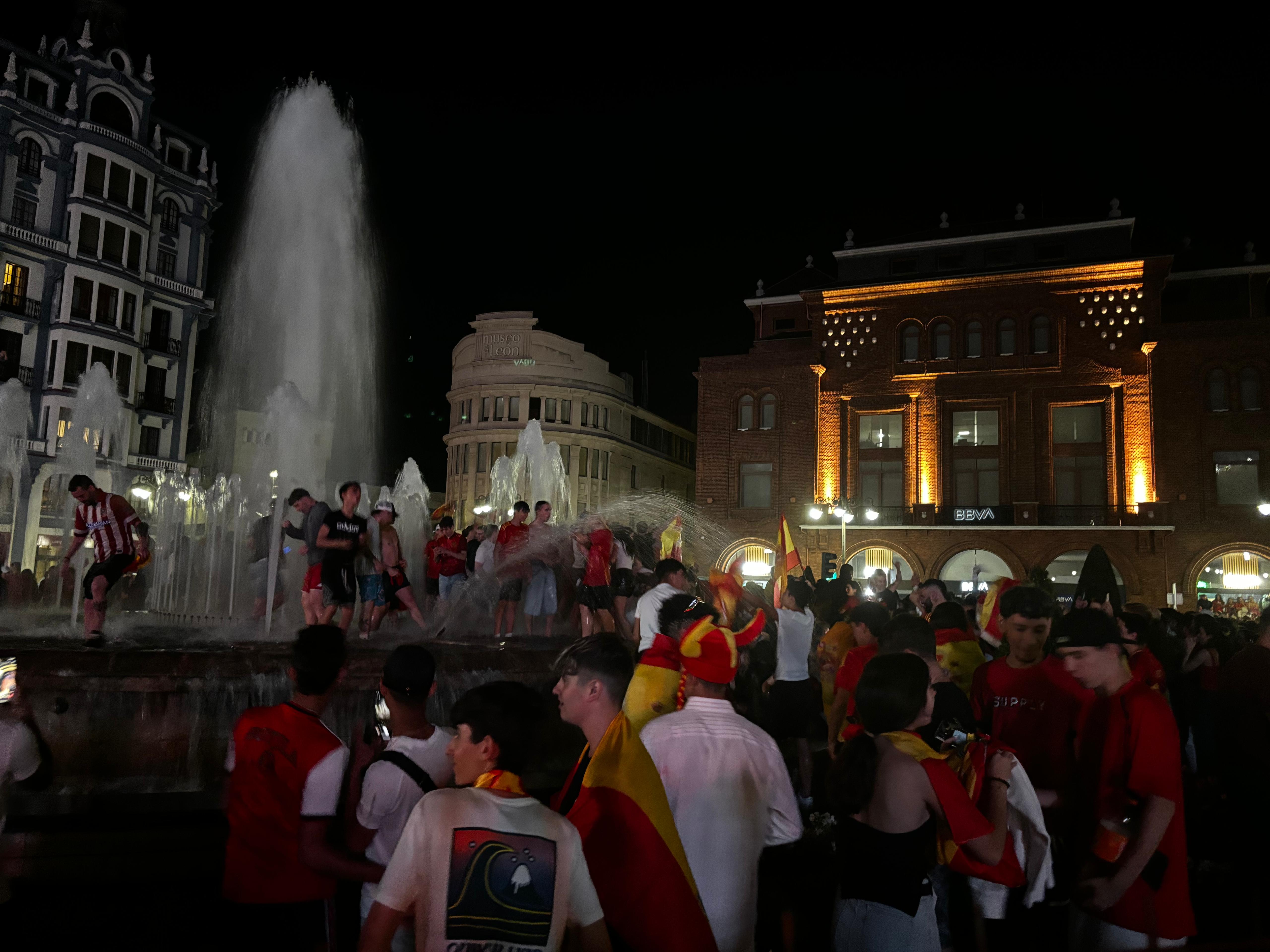 Las mejores imágenes de la celebración de la victoria en León