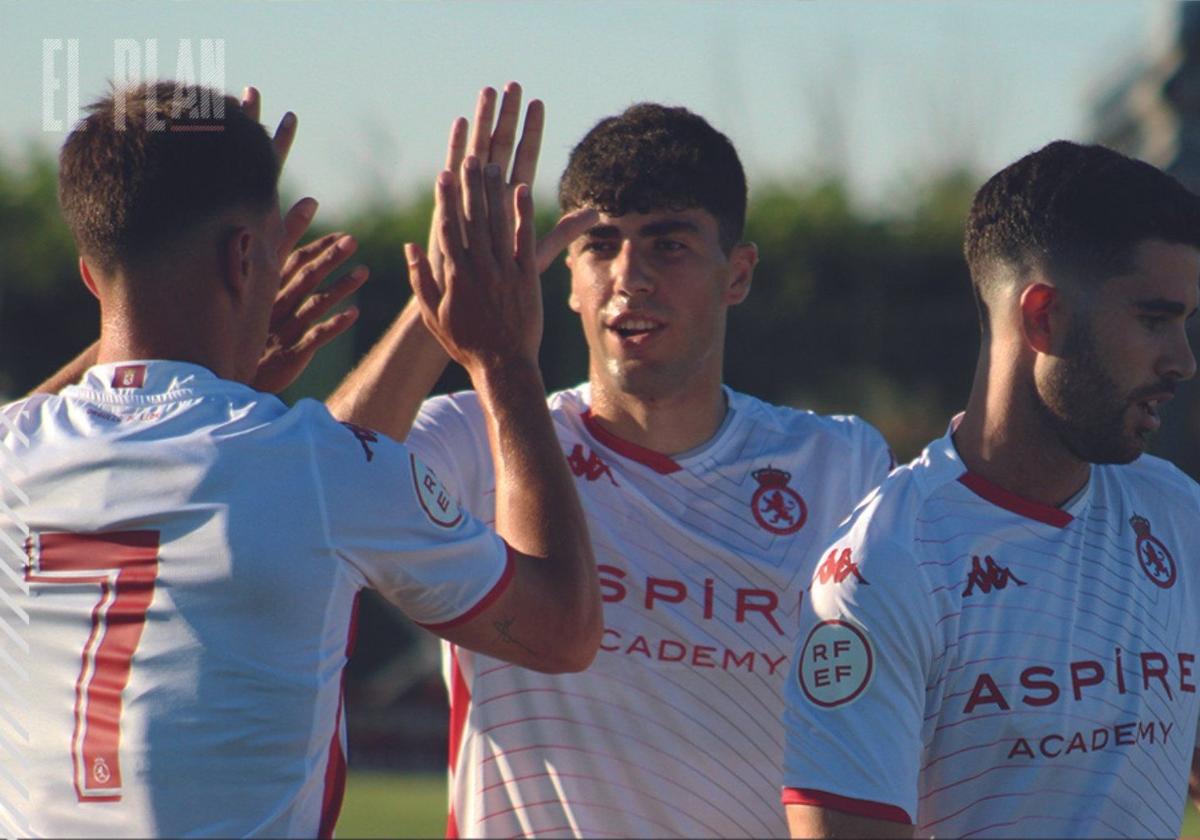 Celebración de uno de los goles del encuentro.