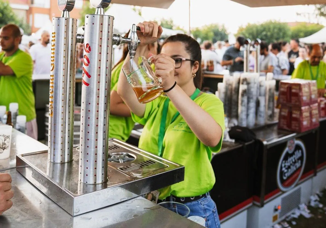 La cerveza artesnanal es uno de los reclamos de la feria