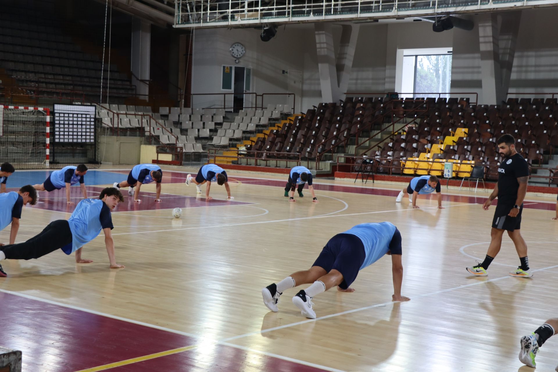 Primer entrenamiento de la pretemporada para el Ademar