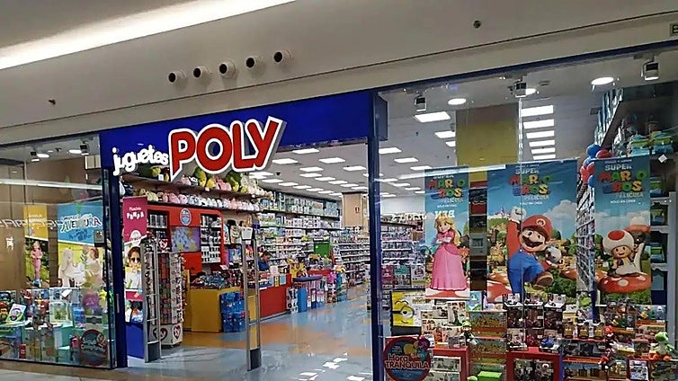 Juguettos evita el cierre de la tienda Poly Juguetes en León
