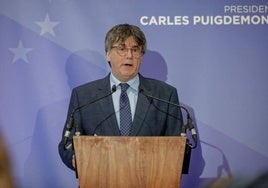 Puigdemont hablando en una rueda de prensa.