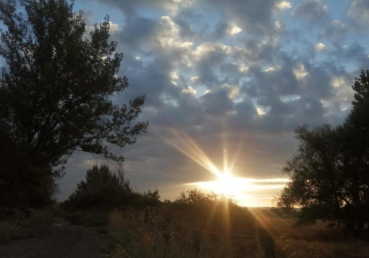 Una puesta de sol en León.