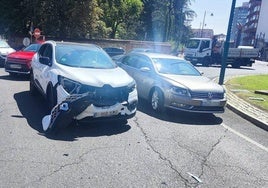 Estado en el que quedó el turismo accidentado.