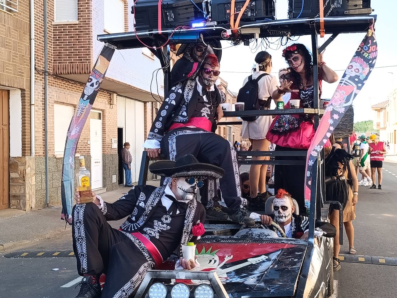 Carnaval de verano en Laguna de Negrillos