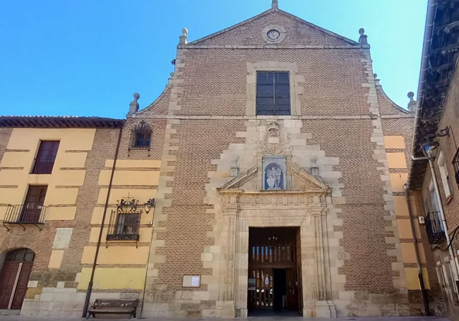 Frontispicio de la Iglesia de Santa Marina la Real. 2024.