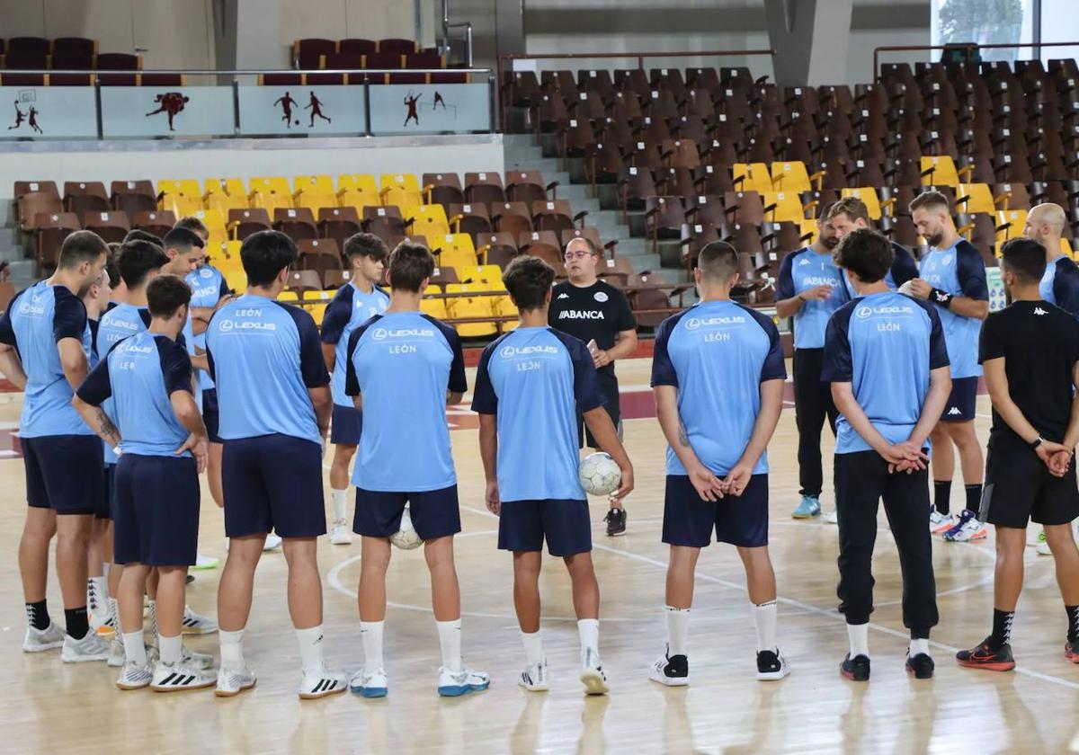 Entrenamiento de Abanca Ademar.