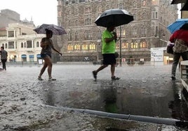 Imagen de archivo de un día de tormenta de verano en León.