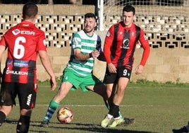 Un lance del partido entre La Virgen y el Laguna de la pasada temporada.