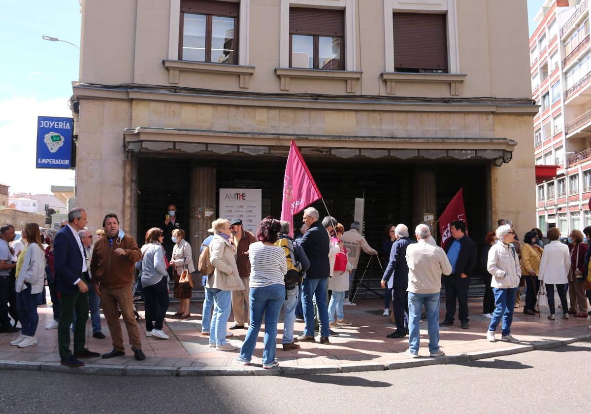 Teatro Emperador de León.