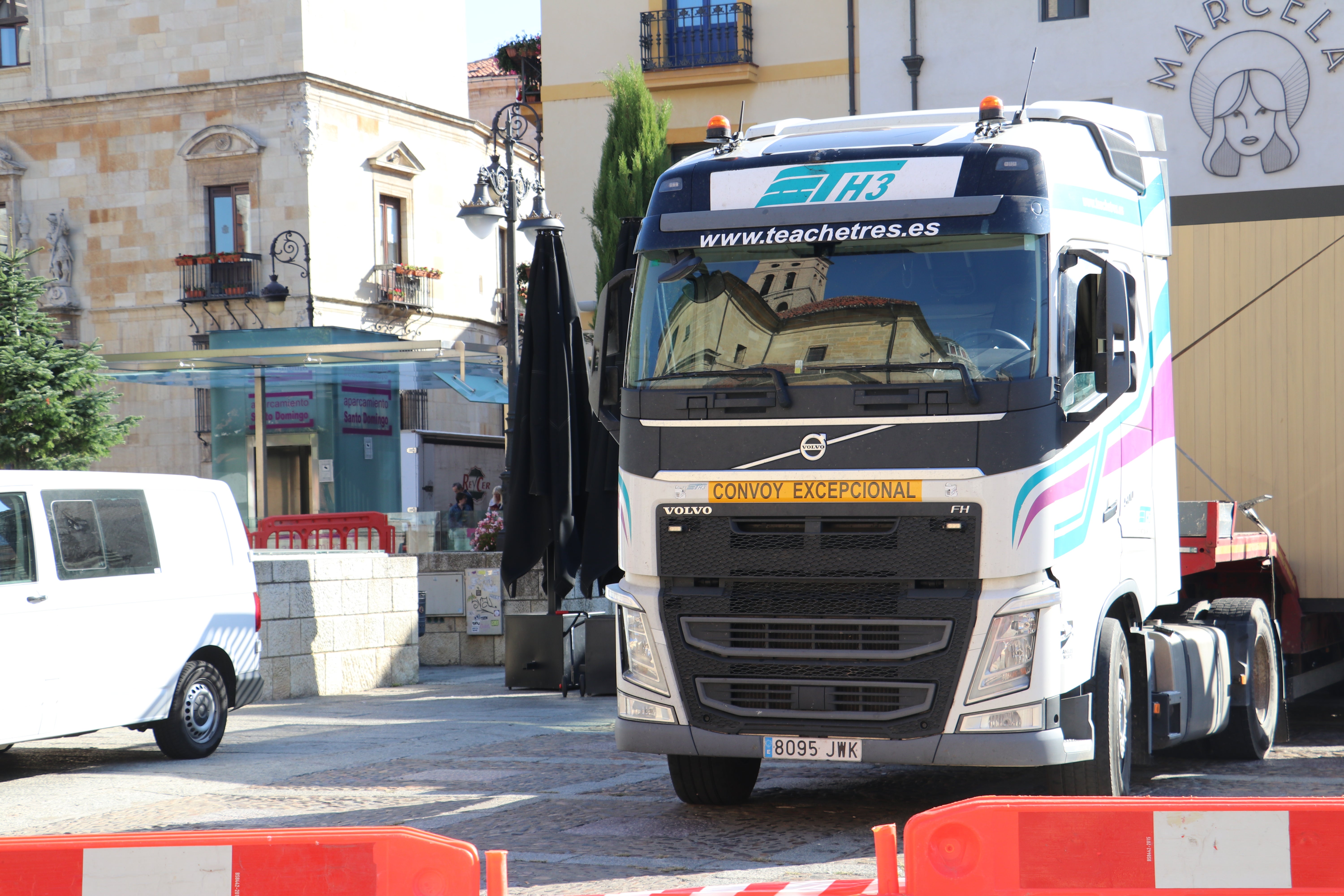 Retirada de los veladores de la plaza San Marcelo