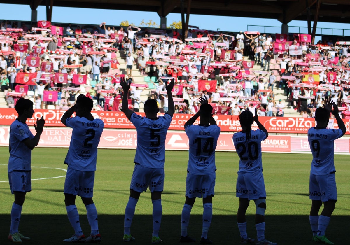 Prolegómenos del encuentro con la afición leonesa de fondo