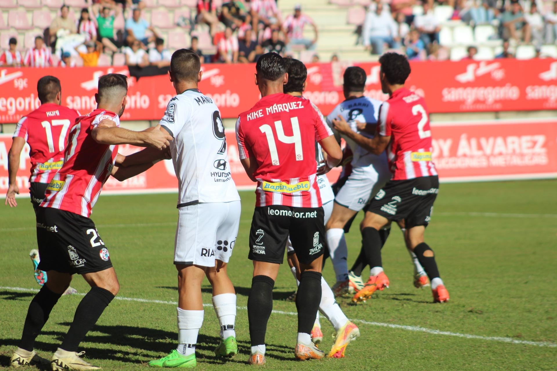 Las mejores imágenes del partido del Zamora CF y la Cultural Leonesa