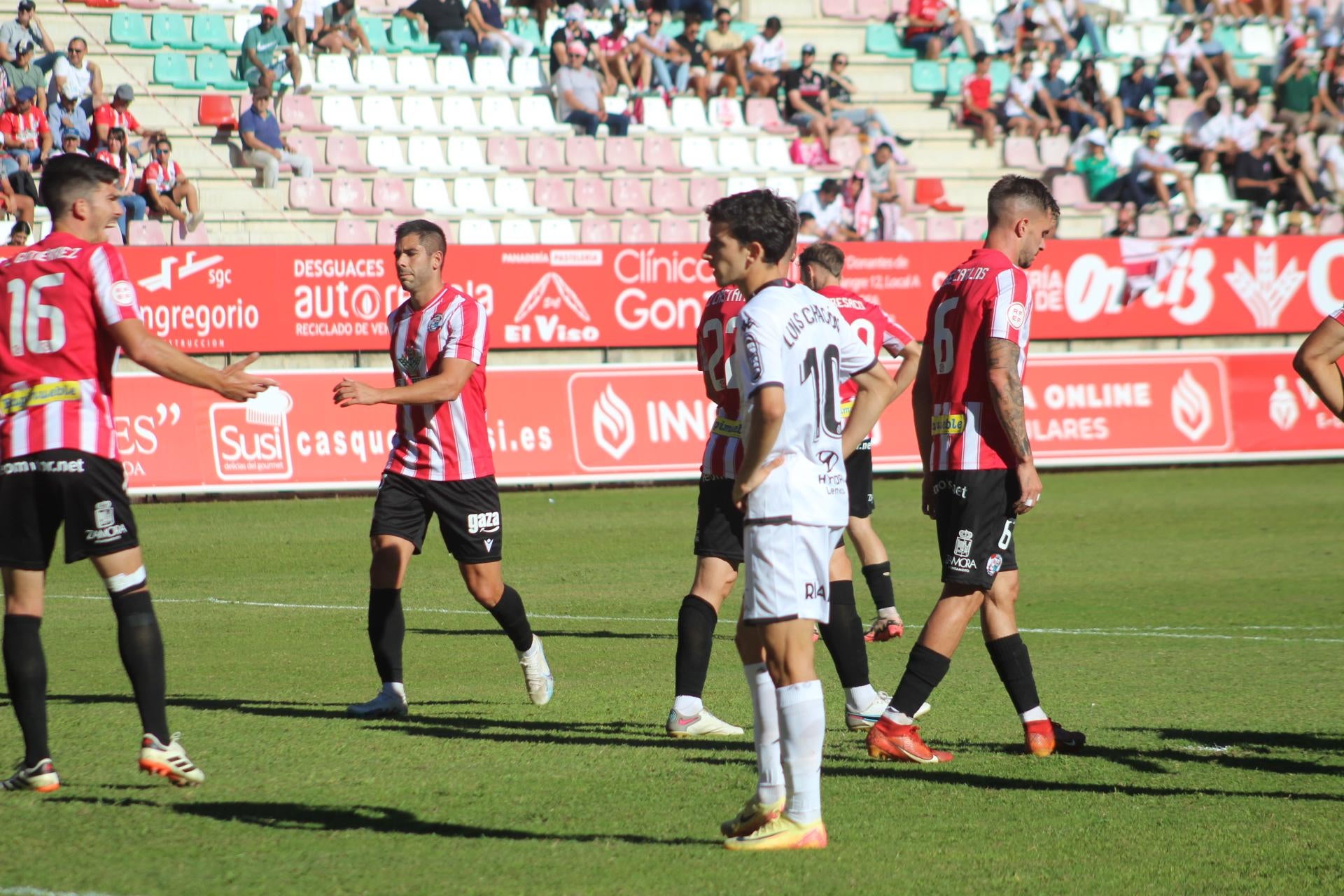 Las mejores imágenes del partido del Zamora CF y la Cultural Leonesa