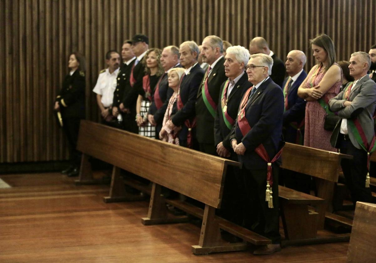 Imagen principal - Honores a la reina, madre y patrona de la Región Leonesa