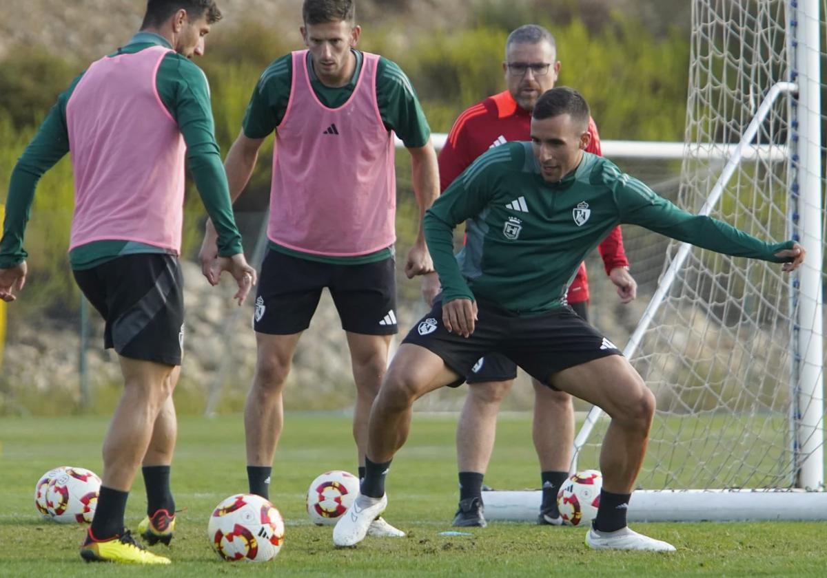 Novoa, en primer término, será uno de los futbolistas que se reencontrará con su exequipo en El Toralín.