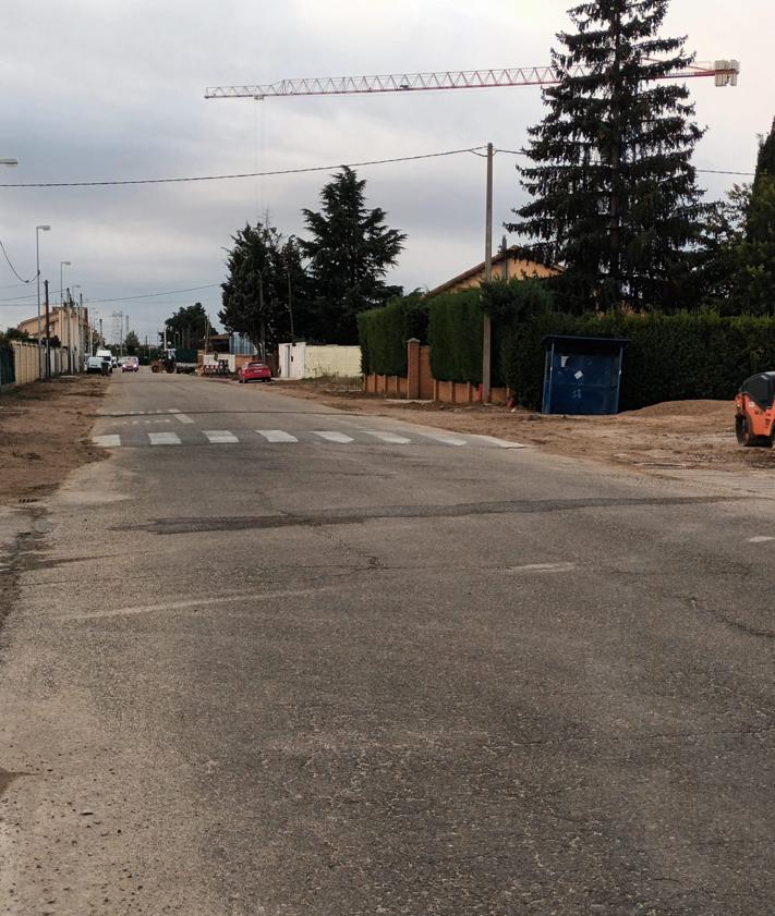 Imagen secundaria 2 - Las obras de asfaltado en Villaquilambre se completan con las urbanizaciones de varios tramos de vías