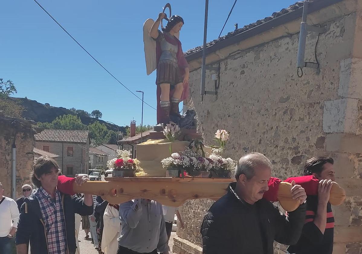 El pueblo de León que no celebró a San Miguel por el fallecimiento de cuatro vecinos