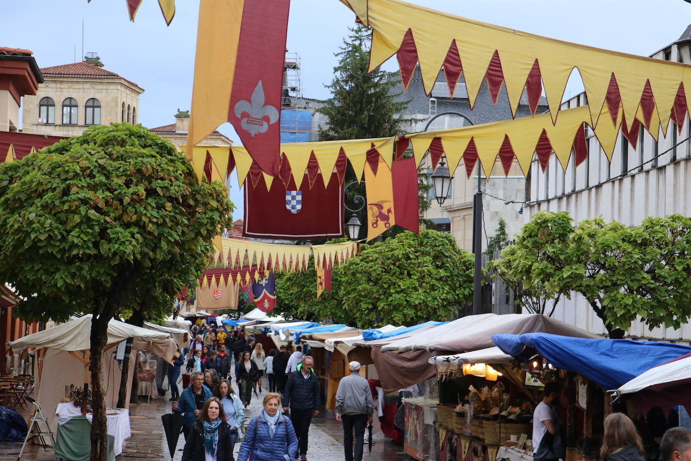 Abre el Mercado Medieval de León