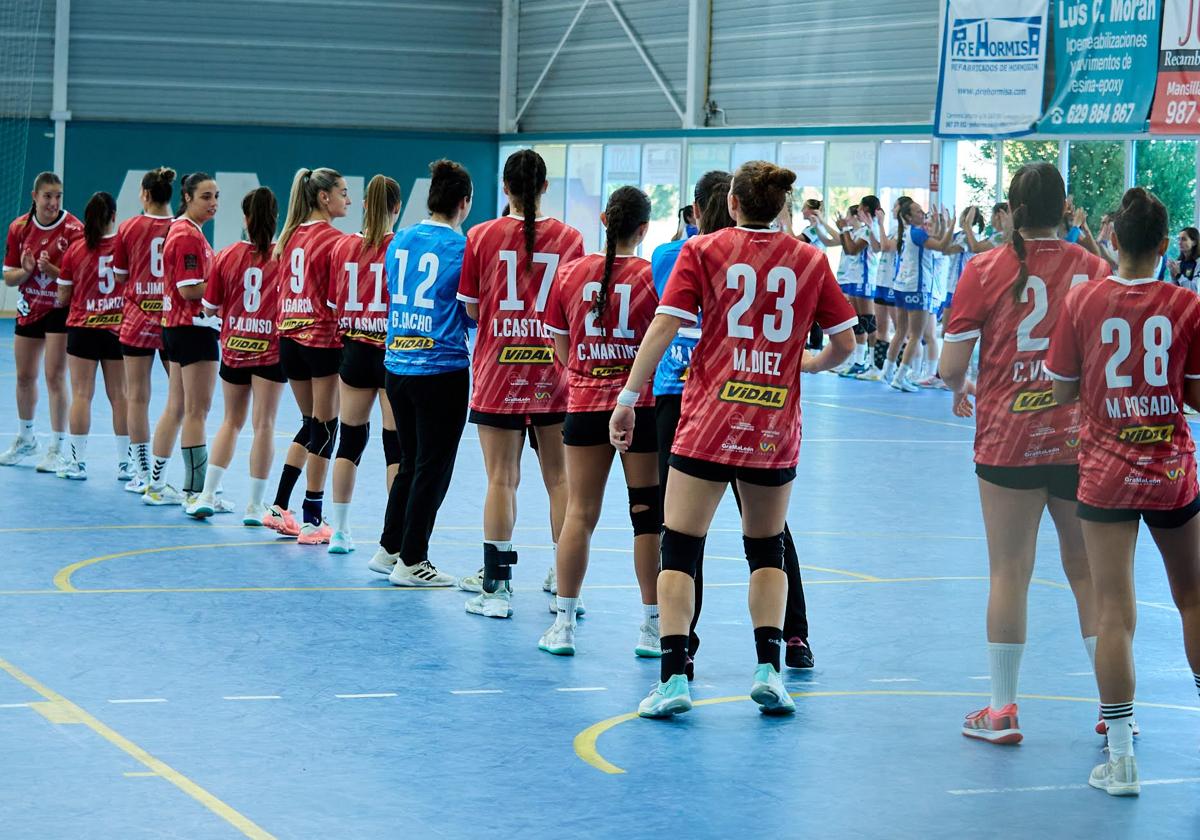 Las jugadoras del Cleba, en un partido de pretemporada.