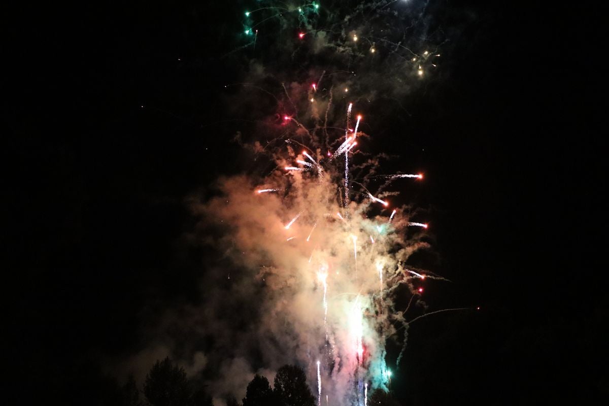 San Froilán disfruta de sus fuegos artificiales