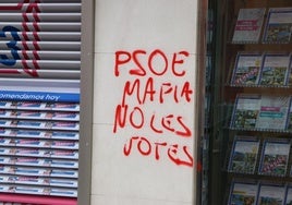 Pintadas contra el PSOE en León.