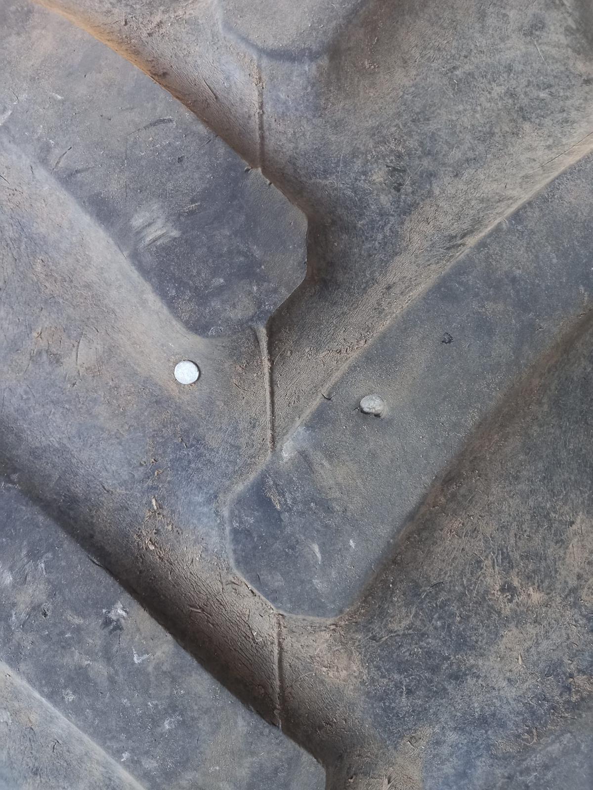 Imagen secundaria 1 - Imagenes de los desperfectos ocasionados.