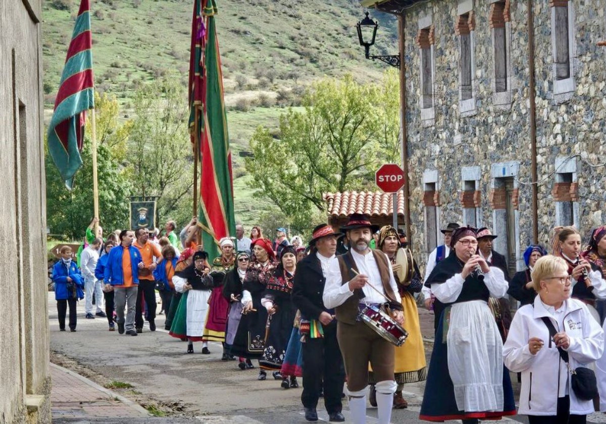 El desfile de pendones fue una de las principales actividades