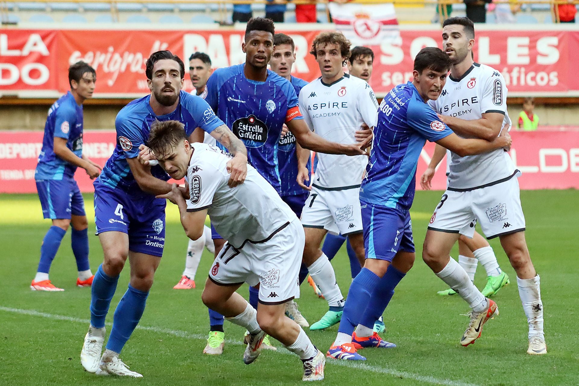 Álvaro, Barri y Artola, en el partido de la Cultural de este sábado ante el Ourense (3-0).