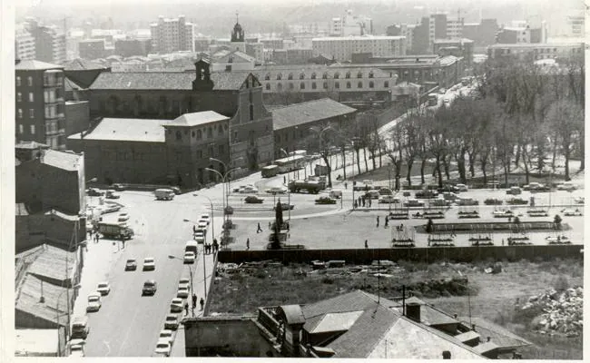 Vista de la Ciudad. Con Jardón de San Francisco.