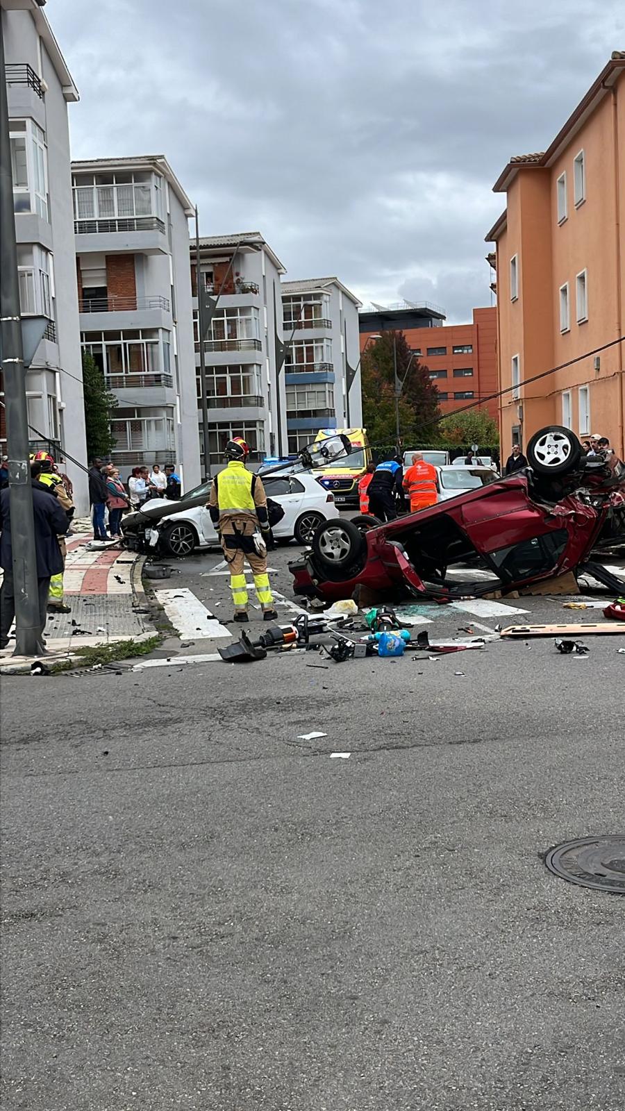 Accidente con tres vehículos implicados en San Andrés del Rabanedo