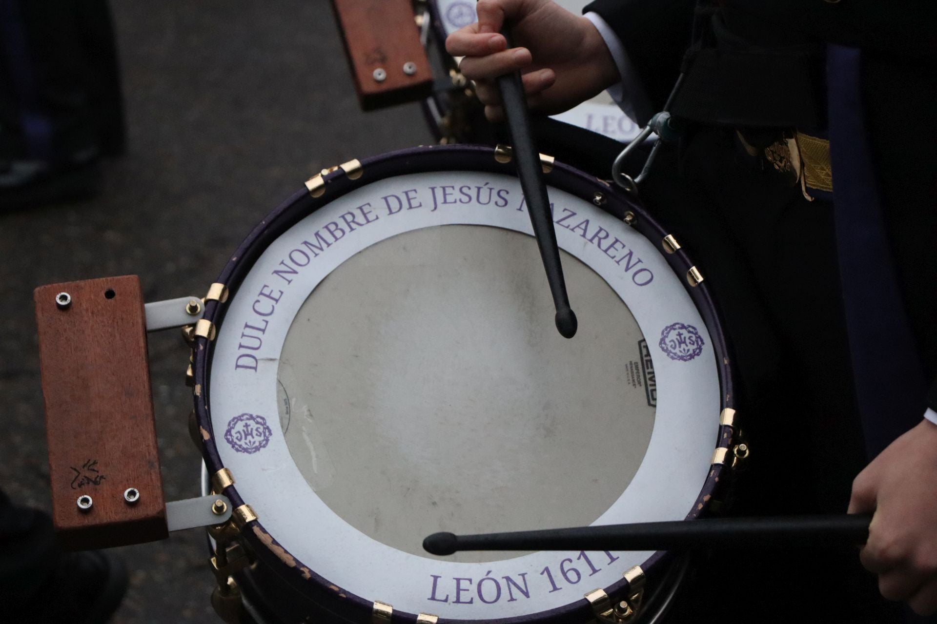 Las mejores imágenes de la Procesión Extraordinaria de San Juan Evangelista en León