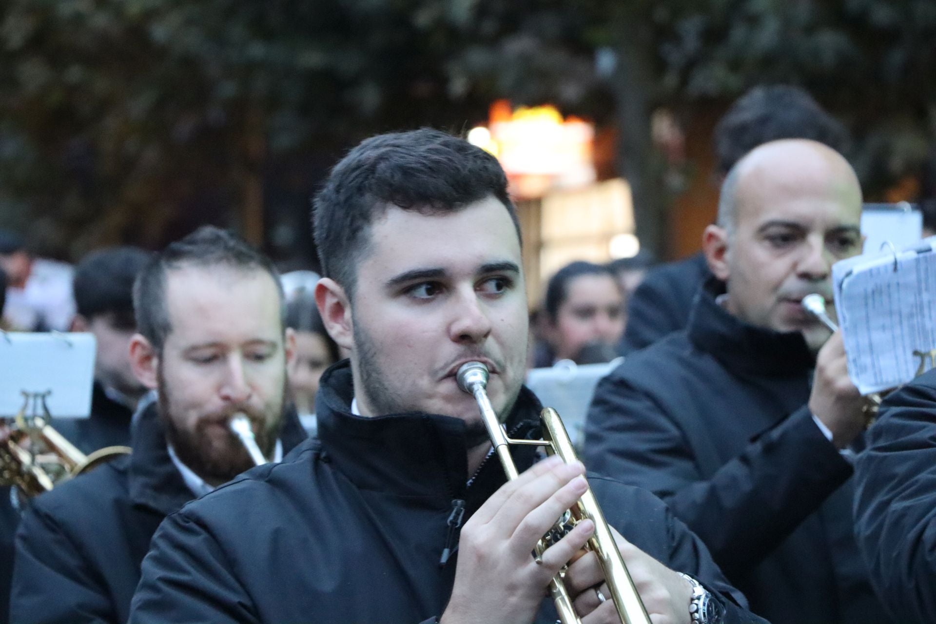 Las mejores imágenes de la Procesión Extraordinaria de San Juan Evangelista en León