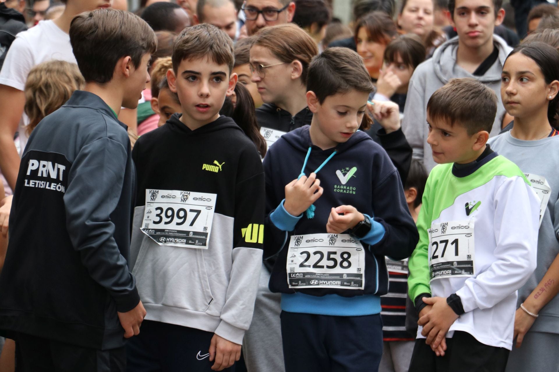 Las méjores imágenes de la carrera popular de los &#039;10 kilómetros Ciudad de León&#039;