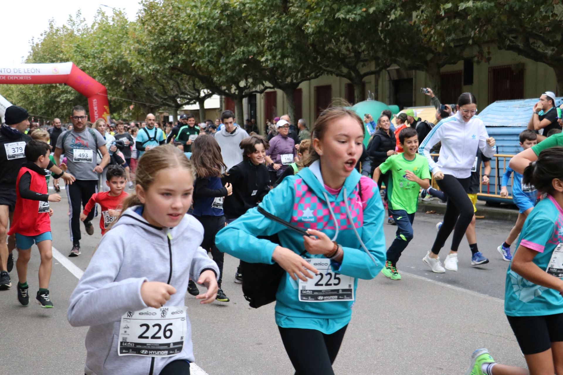 Las méjores imágenes de la carrera popular de los &#039;10 kilómetros Ciudad de León&#039;