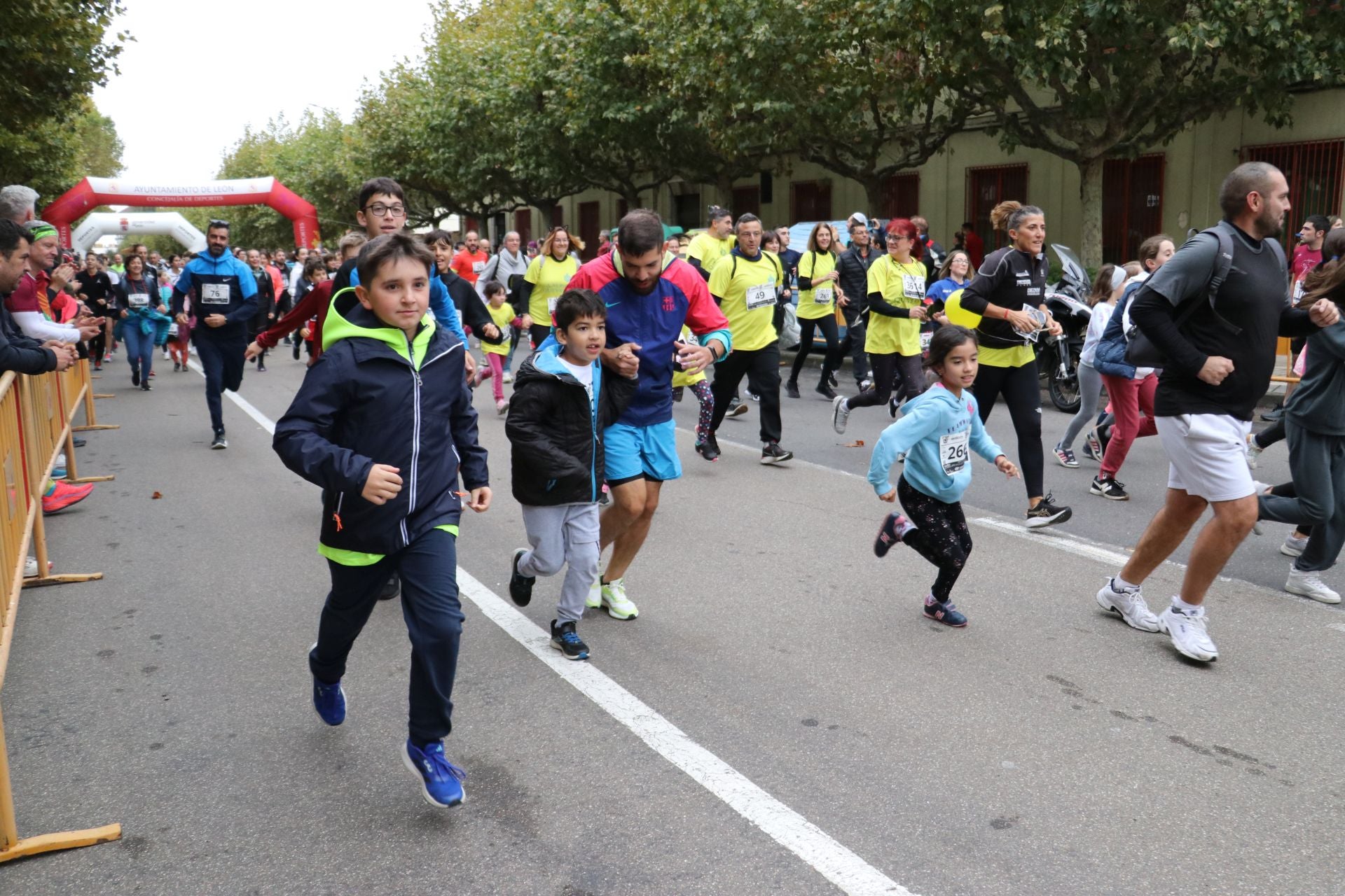 Las méjores imágenes de la carrera popular de los &#039;10 kilómetros Ciudad de León&#039;