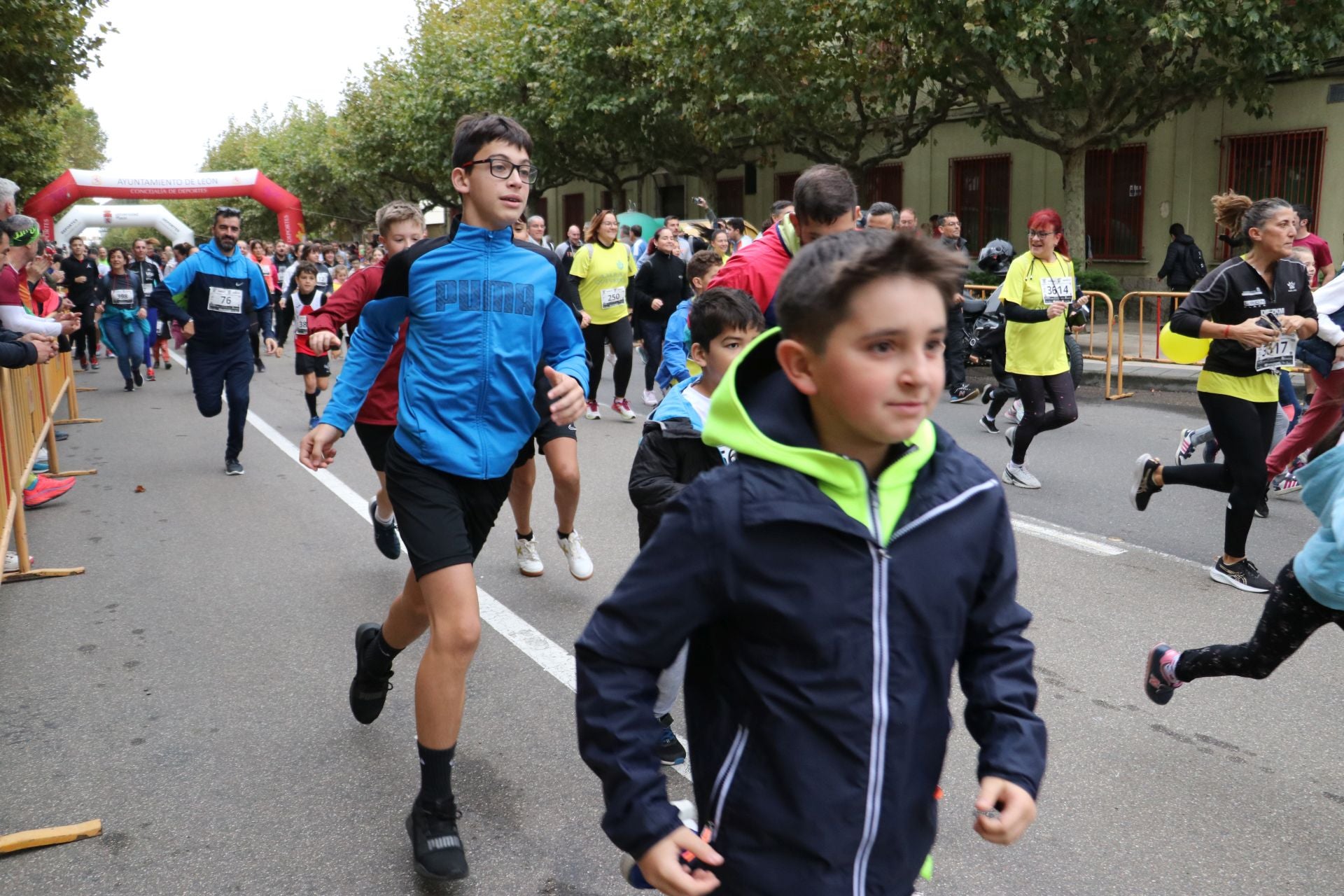 Las méjores imágenes de la carrera popular de los &#039;10 kilómetros Ciudad de León&#039;