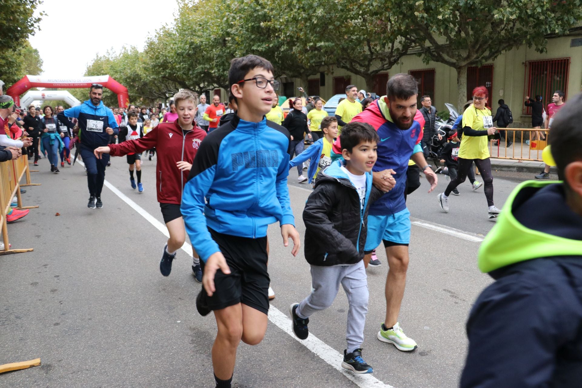 Las méjores imágenes de la carrera popular de los &#039;10 kilómetros Ciudad de León&#039;