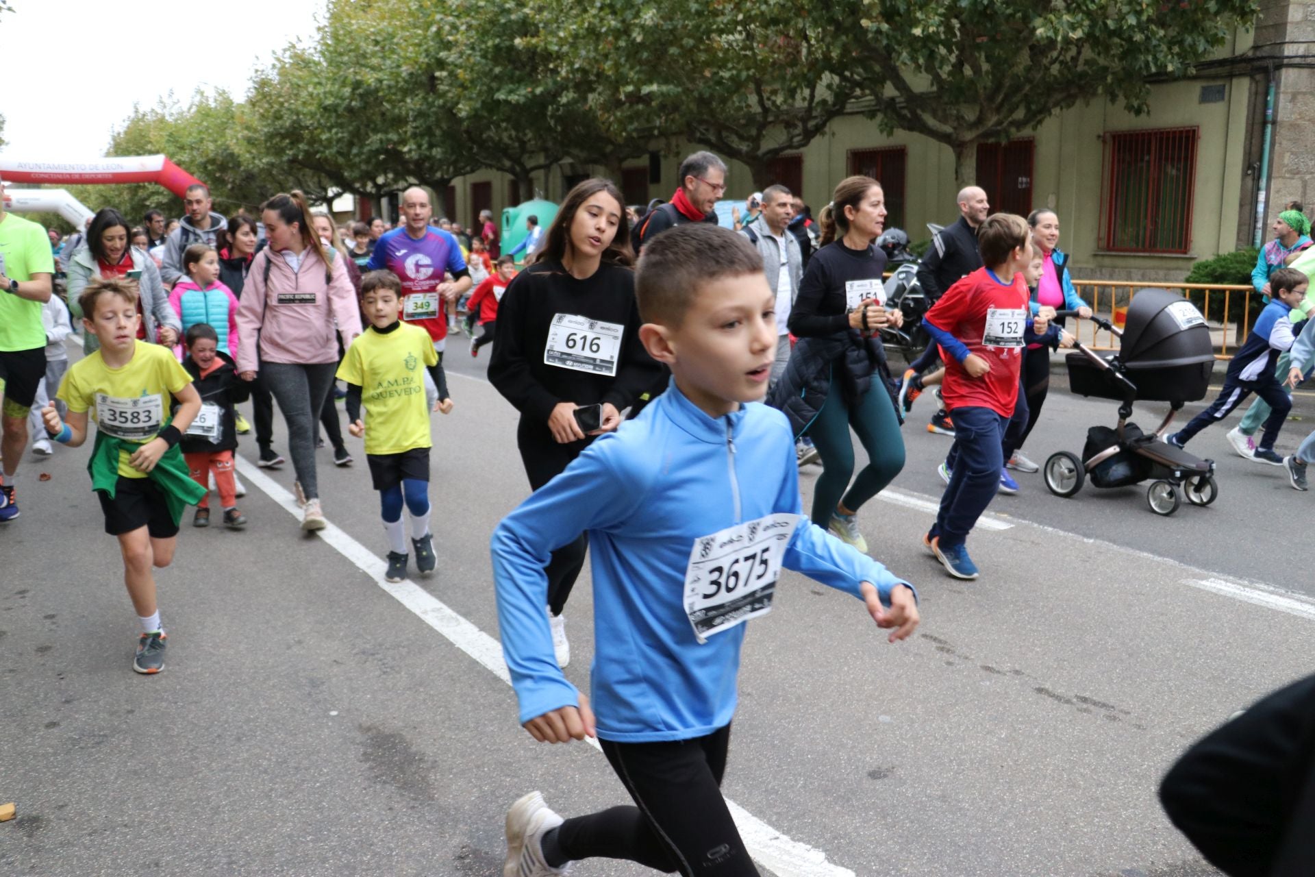 Las méjores imágenes de la carrera popular de los &#039;10 kilómetros Ciudad de León&#039;