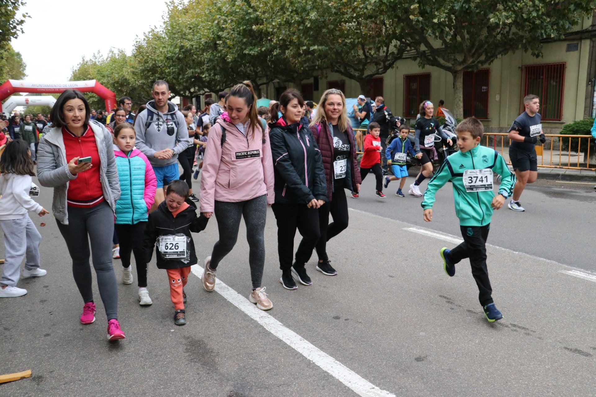 Las méjores imágenes de la carrera popular de los &#039;10 kilómetros Ciudad de León&#039;