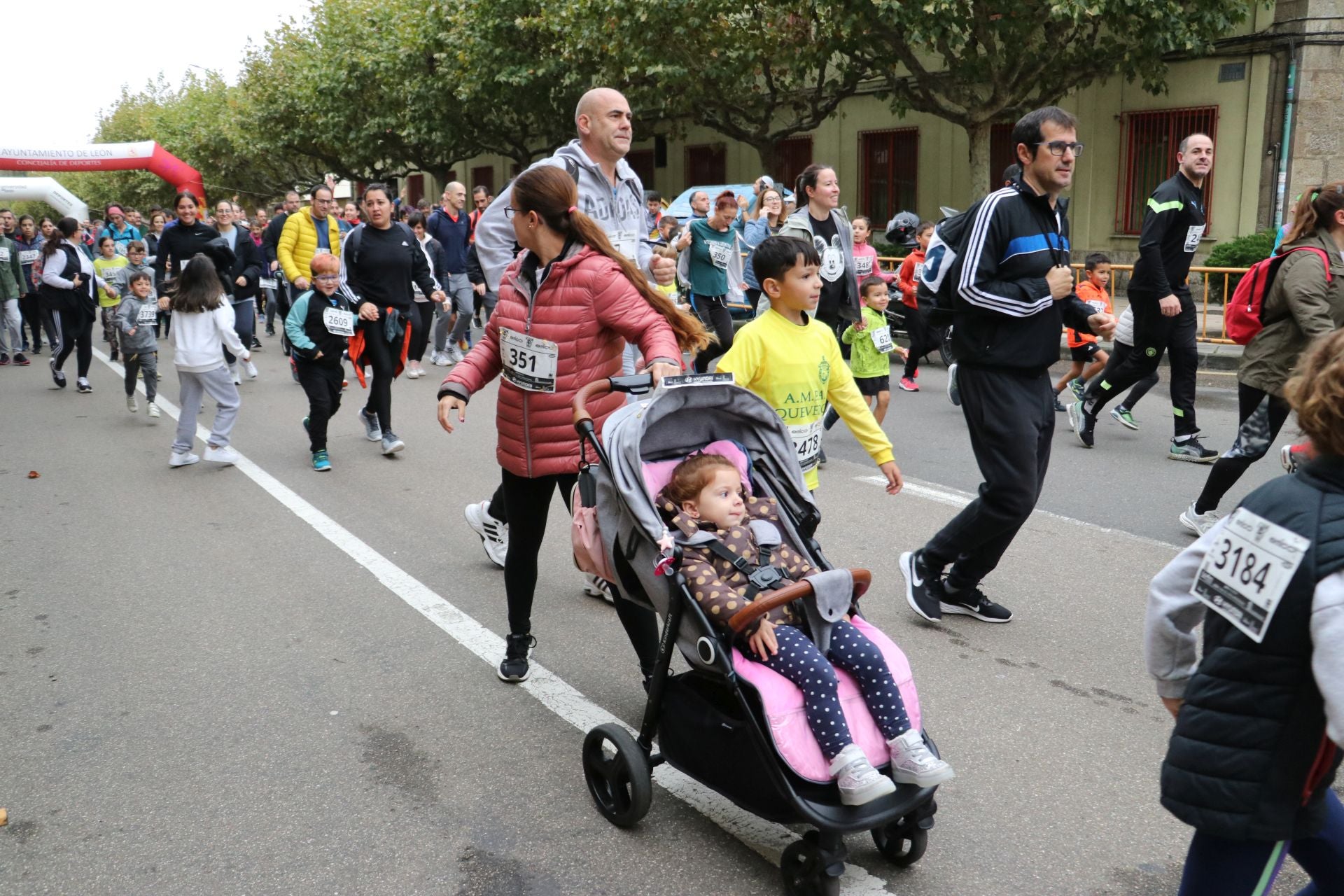 Las méjores imágenes de la carrera popular de los &#039;10 kilómetros Ciudad de León&#039;